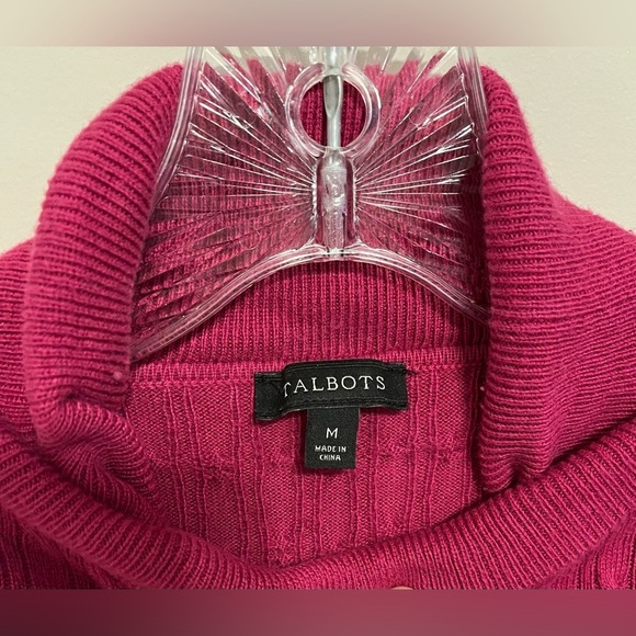 Talbots Women’s Cranberry Turtleneck Sweater, Cable Knit, Long Sleeve; Size M - Picture 4 of 7